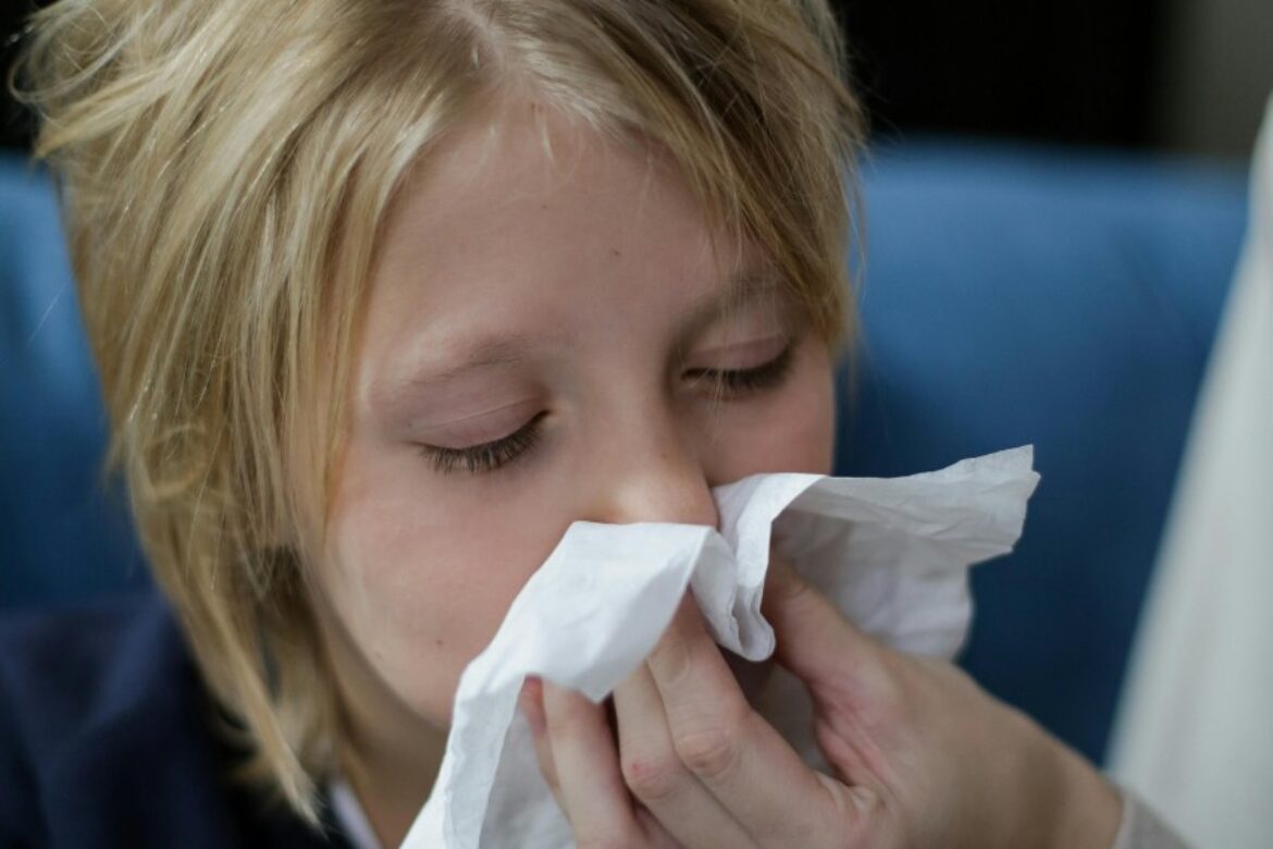 Embrace the Changing Seasons: Natural Ways to Ward off Colds and Flu